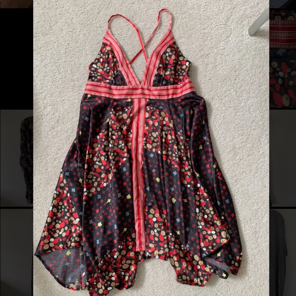 MINUET V Neck Cross Back Dress